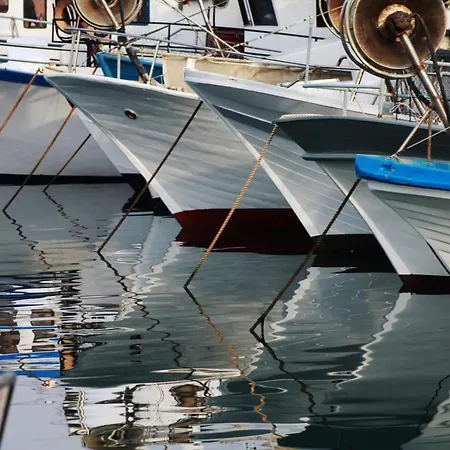 アパート In Novigrad With Balcony, Air Conditioning *