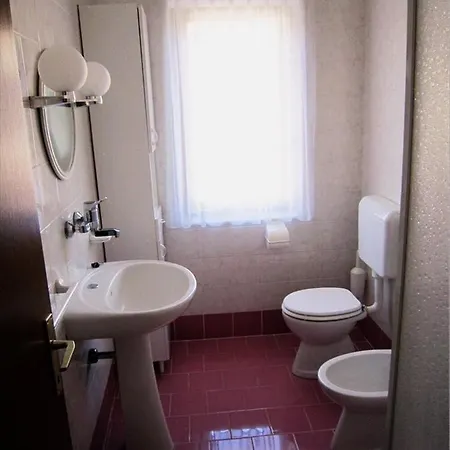 In Novigrad With Balcony, Air Conditioning アパート